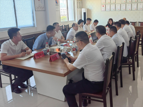 政協(xié)楊義壇副主席蒞臨指導(dǎo)，調(diào)研企業(yè)金融情況的圖片